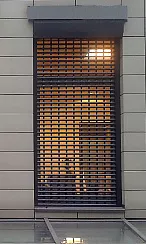 Рольставни решетчатые DoorHan для двери с экструдированным профилем 800x1800
